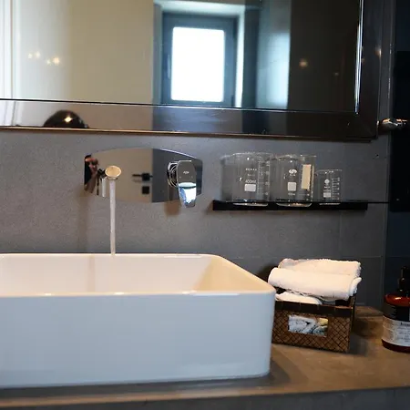 The 6th Floor Apt. Sea View - Old Town Apartment *